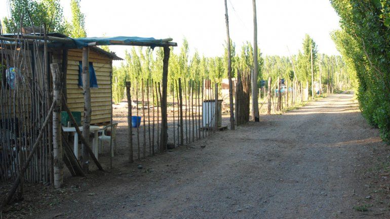 El asentamiento está envuelto en una polémica que no se detiene.