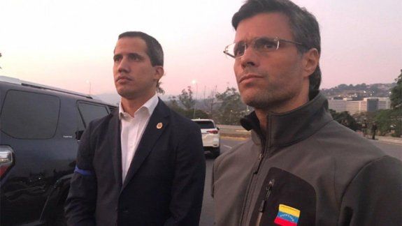 Máxima tensión en Venezuela por la cumbre Guaidó y López