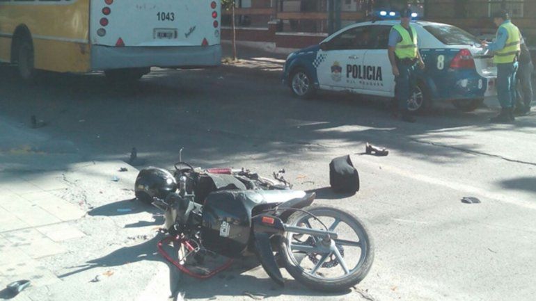 Murió una joven cipoleña tras ser embestida por un colectivo en Neuquén