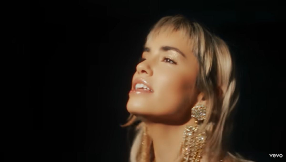 Lali Espósito presentó su nuevo tema Diva con guiño a la China Suárez