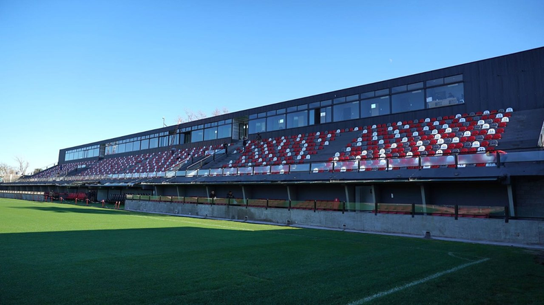 El curioso cartel con el que Barracas recibió a Boca | LMCipolletti.com El curioso cartel con el que Barracas recibió a Boca