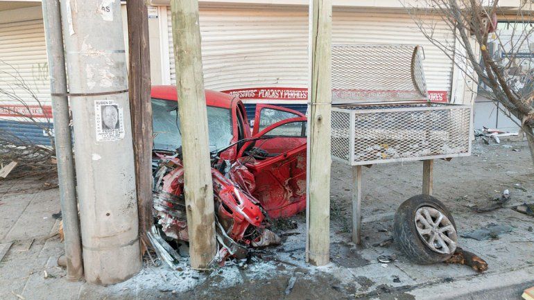 Mirá las impactantes imágenes del accidente de calle La Esmeralda