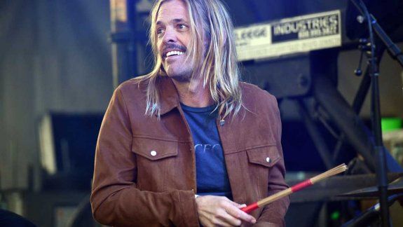 Luto mundial: murió el baterista de Foo Fighters