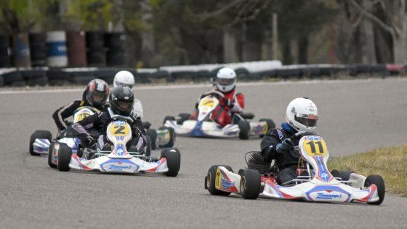 Kartings muy potentes acelerarán en el mes de enero en Cipolletti.