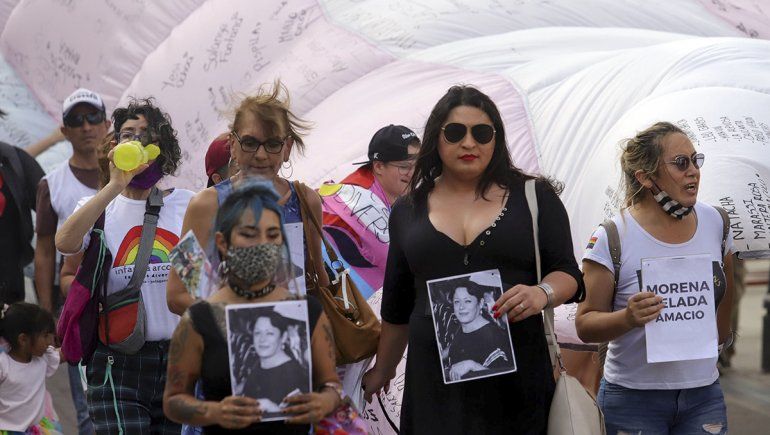 El banderazo por la memoria trans llegó a la provincia