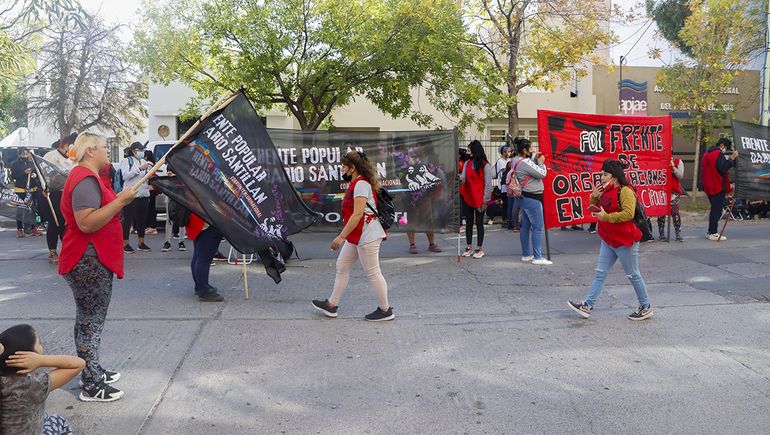 Organizaciones sociales amenazan con acampar frente a la Muni