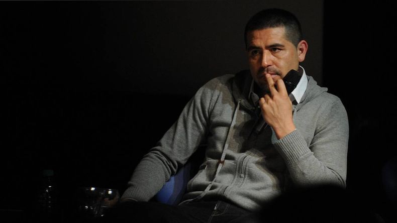 A dónde se fue de viaje uno de los DT que quiere Riquelme para Boca