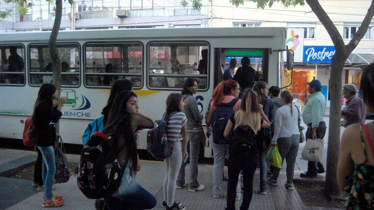El Municipio no intervendrá en el cobro extra del boleto a estudiantes