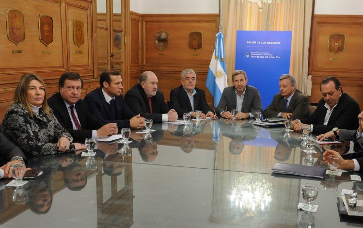 Weretilneck en la mesa de los gobernadores patagónicos contra la suba del gas.