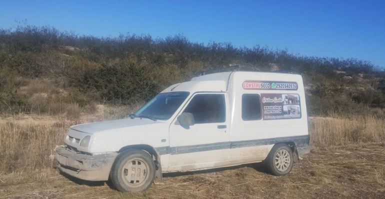 La camioneta apareció a varios kilómetros de donde fue robada. Foto gentileza Noticiasnet.