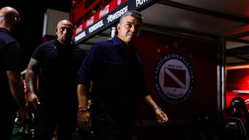 River en un pozo oscuro: la increíble racha negativa que no puede romper y sigue acrecentando | LMCipolletti.com River en un pozo oscuro: la increíble racha negativa que no puede romper y sigue acrecentando