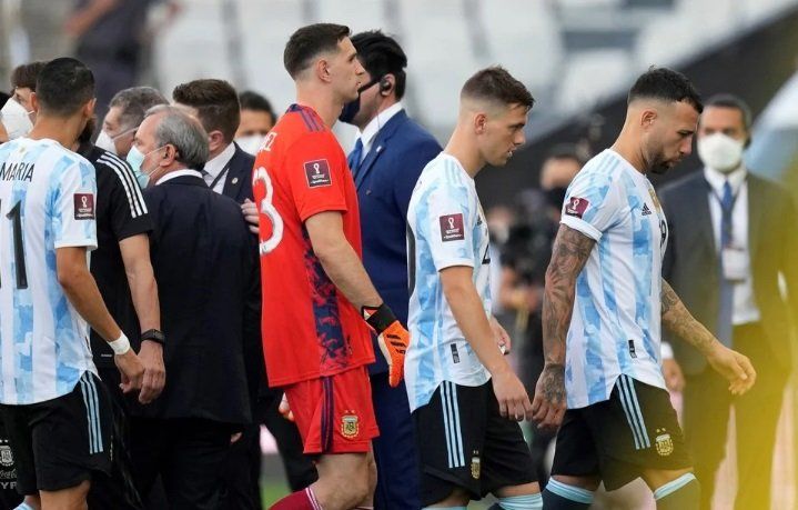 ¿Qué dice el reglamento FIFA sobre la suspensión? - Foto OLE&nbsp;