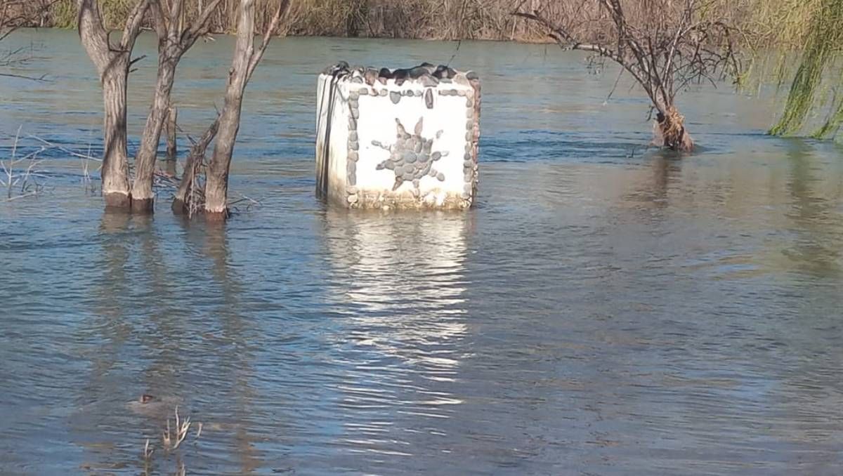 Barrios ribereños en alerta por otra crecida del río Neuquén