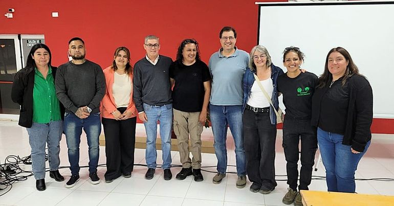 El proyecto fue presentado por estudiantes de la Facultad de Ciencias Agrarias de la Universidad Nacional del Comahue.  El proyecto fue presentado por estudiantes de la Facultad de Ciencias Agrarias de la Universidad Nacional del Comahue.