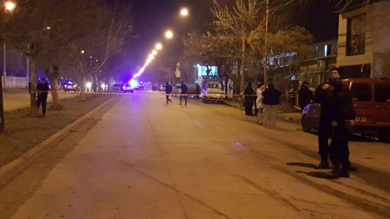 La Policía hizo un gran despliegue en el lugar del hecho y