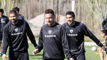 Valente empezó a trabajar con pelota hace diez días y se ilusiona con volver al equipo.