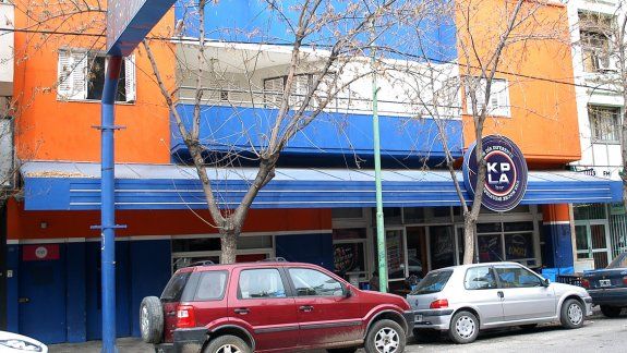 Para el dueño de KPLA, el horario de cierre debería seguir siendo el mismo.