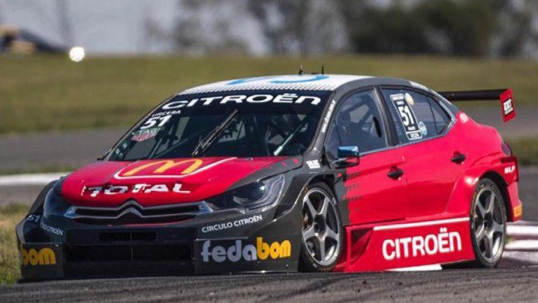 El C4 de Urcera tuvo problemas en una de las ruedas delanteras en la final