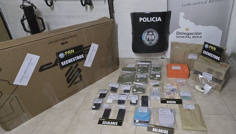 La Policía secuestró elementos vinculados al negocio narco en General Roca y Cervantes. 