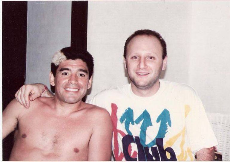 Amigos desde siempre. Mariano con Maradona en la última etapa en Boca.