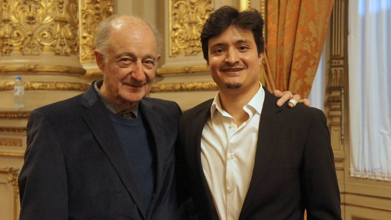 Junto a Aldo, una leyenda y su otro gran formador. Dibuje maestro.