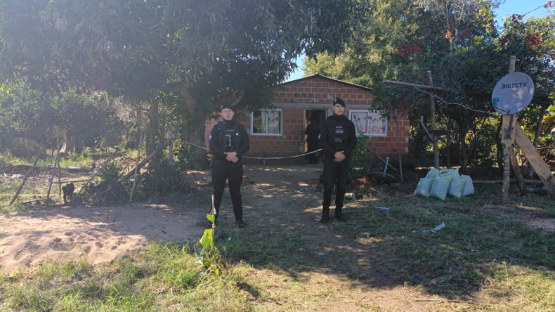 Encontraron muerto a un nene de 8 años y sospechan que su madre lo asesinó: los macabros hallazgos. | LMCipolletti.com Encontraron muerto a un nene de 8 años y sospechan que su madre lo asesinó: los macabros hallazgos.