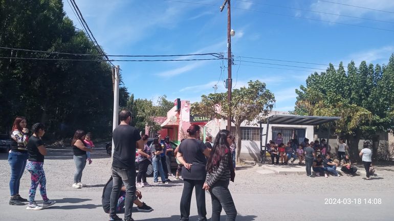 Los vecinos reclaman por el transporte que KoKo abandonó por falta de rentabilidad.&nbsp;