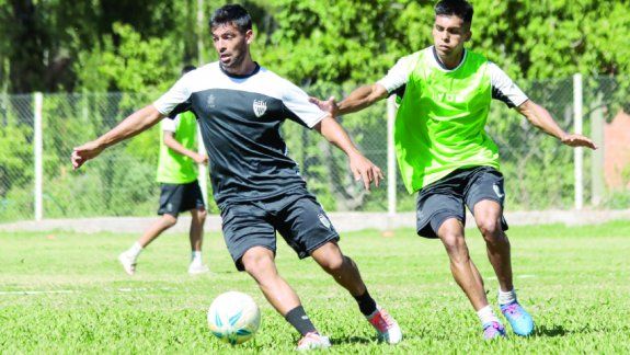 Meza ha formado un támdem importante con Silva y Mellado en el medio.