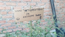 El insólito mensaje que encontraron los policías en Centenario