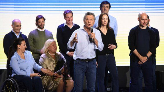 El presidente, Mauricio Macri, se hizo presente en el búnker de Cambiemos donde festejó los resultados parciales de las PASO 2017
