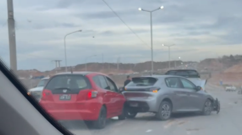 Choque en cadena en Ruta 7: cuatro vehículos involucrados