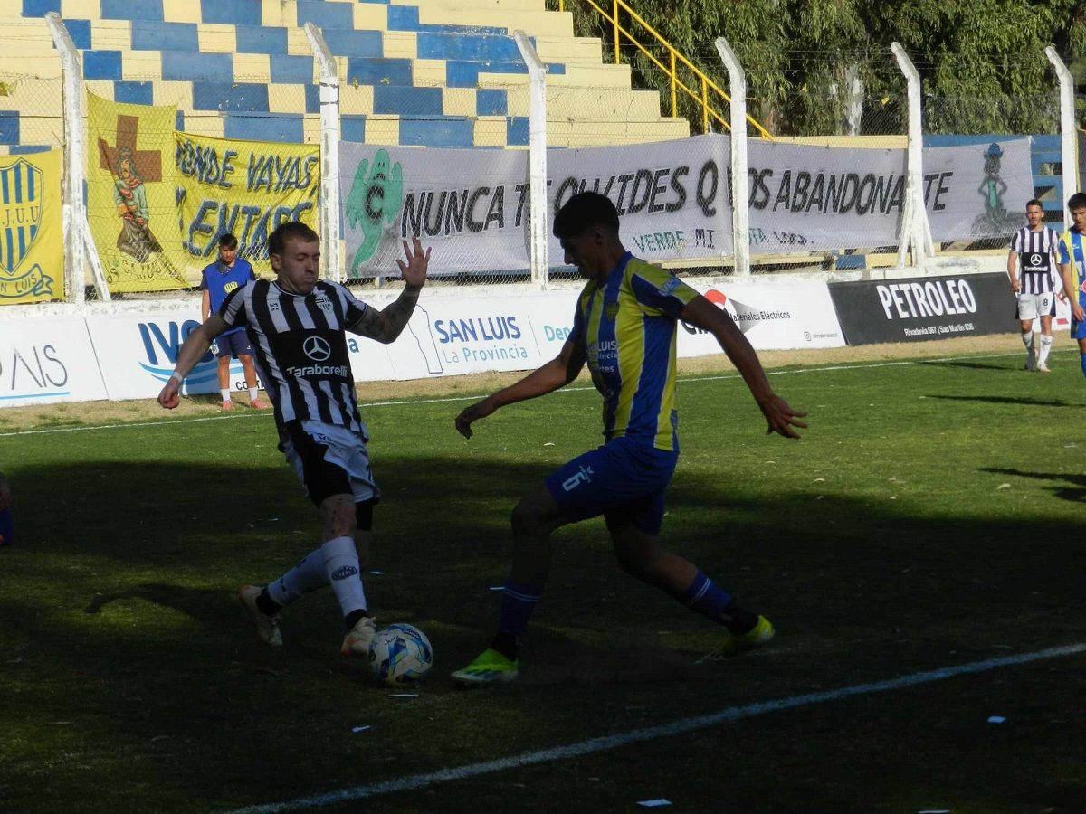 Nicolás Iachetti fue titular en el Capataz. Fotos: gentileza Leonardo Sánchez, Cipo Pasión&nbsp;