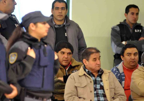 Policías complican al clan Montecino