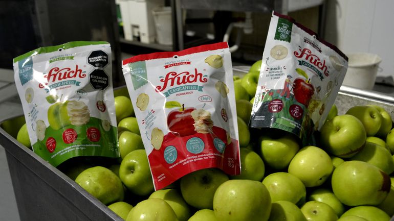 Del cajón de manzanas a las góndolas de los principales supermercados: Fruch, un fenómeno rionegrino. Del cajón de manzanas a las góndolas de los principales supermercados: Fruch, un fenómeno rionegrino.