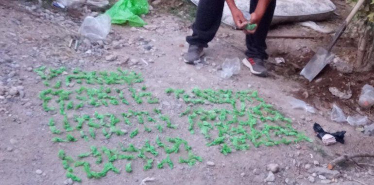 Secuestraron 500 dosis de droga entre marihuana y cocaína