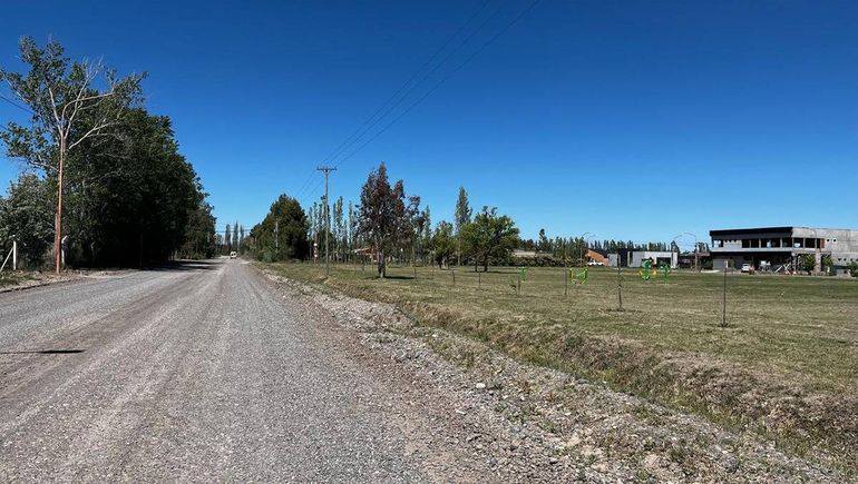 Uno de los corredores de vinculación, La Criollita, con la galería nueva de fondo en el barrio Los Sauces. Uno de los corredores de vinculación, La Criollita, con la galería nueva de fondo en el barrio Los Sauces.