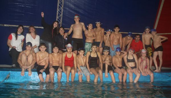 Torneo de natación en el club Unión Alem Progresista