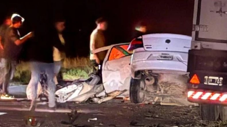 Según precisaron, el fatal choque ocurrió a la altura del kilómetro 424, en el tramo que conecta las localidades de Gonzales Chaves y Benito Juárez. | LMCipolletti.com Según precisaron, el fatal choque ocurrió a la altura del kilómetro 424, en el tramo que conecta las localidades de Gonzales Chaves y Benito Juárez.