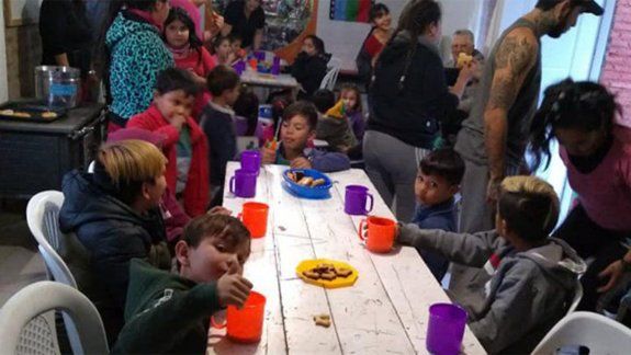 Juntan golosinas y juguetes para más de 2000 pibes