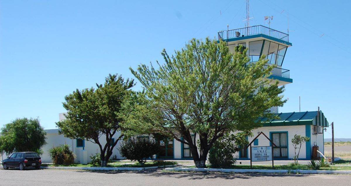 Los legisladores Frugoni y Acevedo (CC-ARI) reclaman que obras para reacondicionar el aeródromo de San Antonio.&nbsp;