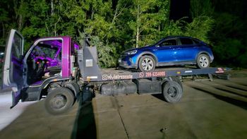 Uno de los vehículos secuestrados por la policía de Tránsito durante el fin de semana en Cipolletti.