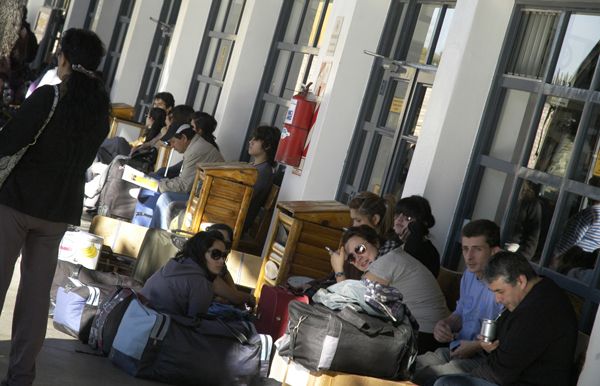 La terminal de Cipolletti a full