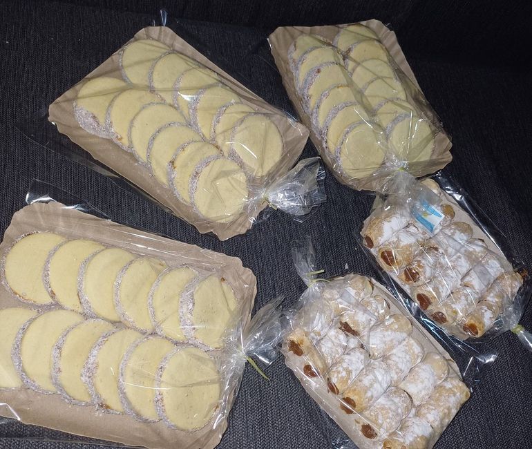 Los alfajores que vendió durante el viaje.