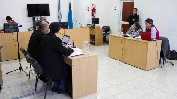 Los detenidos reclamaron a los jueces que se revise la prisión preventiva.