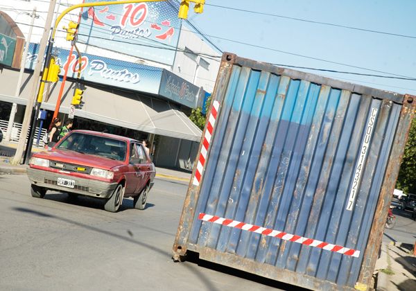 Reubicarían un contenedor para evitar accidentes