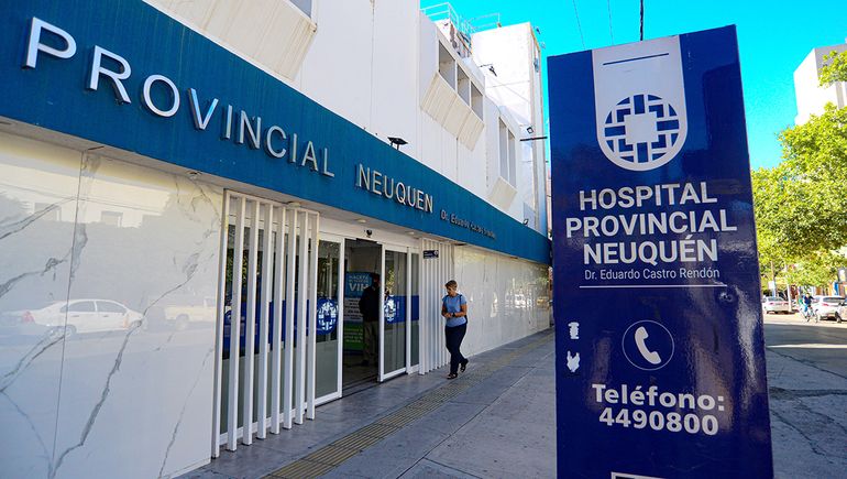 El joven permanece internado en el hospital Regional Castro Rendón.