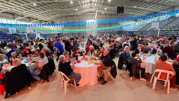 La actividad se llevó a cabo en el Polideportivo Municipal y tuvo una gran convocatoria. Foto: Gentileza.