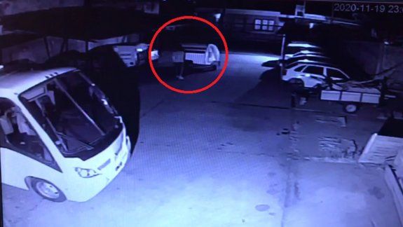 Robaron una casilla de una cochera en menos de un minuto
