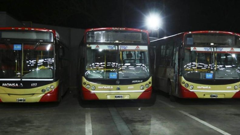 Colectivos: fracasaron todas las negociaciones con el Gobierno y UTA confirmó el paro nacional