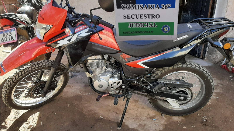 El GPS marcaba la ubicación de la motocicleta en una vivienda de Fernández Oro.&nbsp;